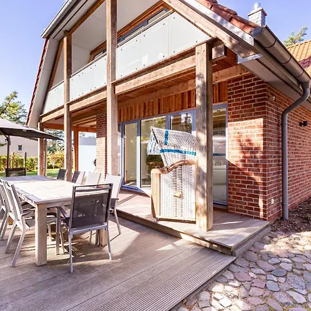 Strandhaus Huehnergott بيت للعطل *