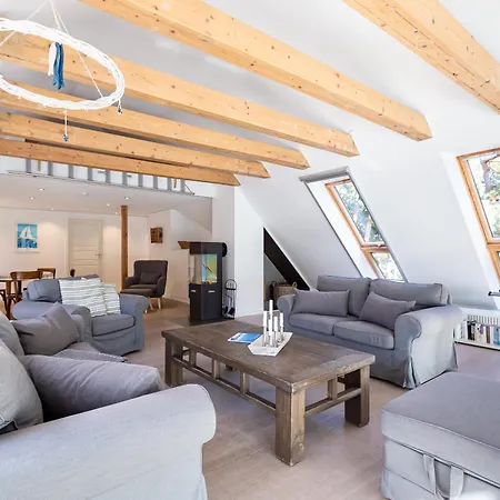 Strandhaus Huehnergott * Neuhaus (Mecklenburg-Vorpommern)